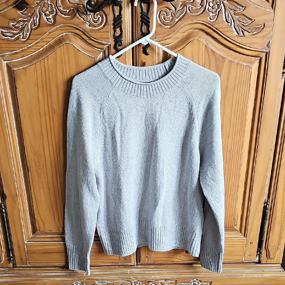 Banana Republic Light Gray Sweater